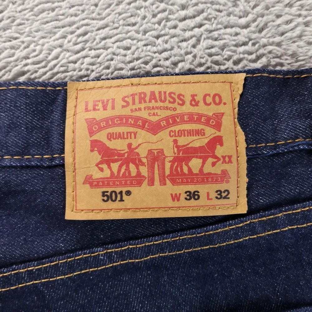 Levis 501 Jeans Mens 36x32 Blue Regular Straight Dark Wash Button Fly Stretch
